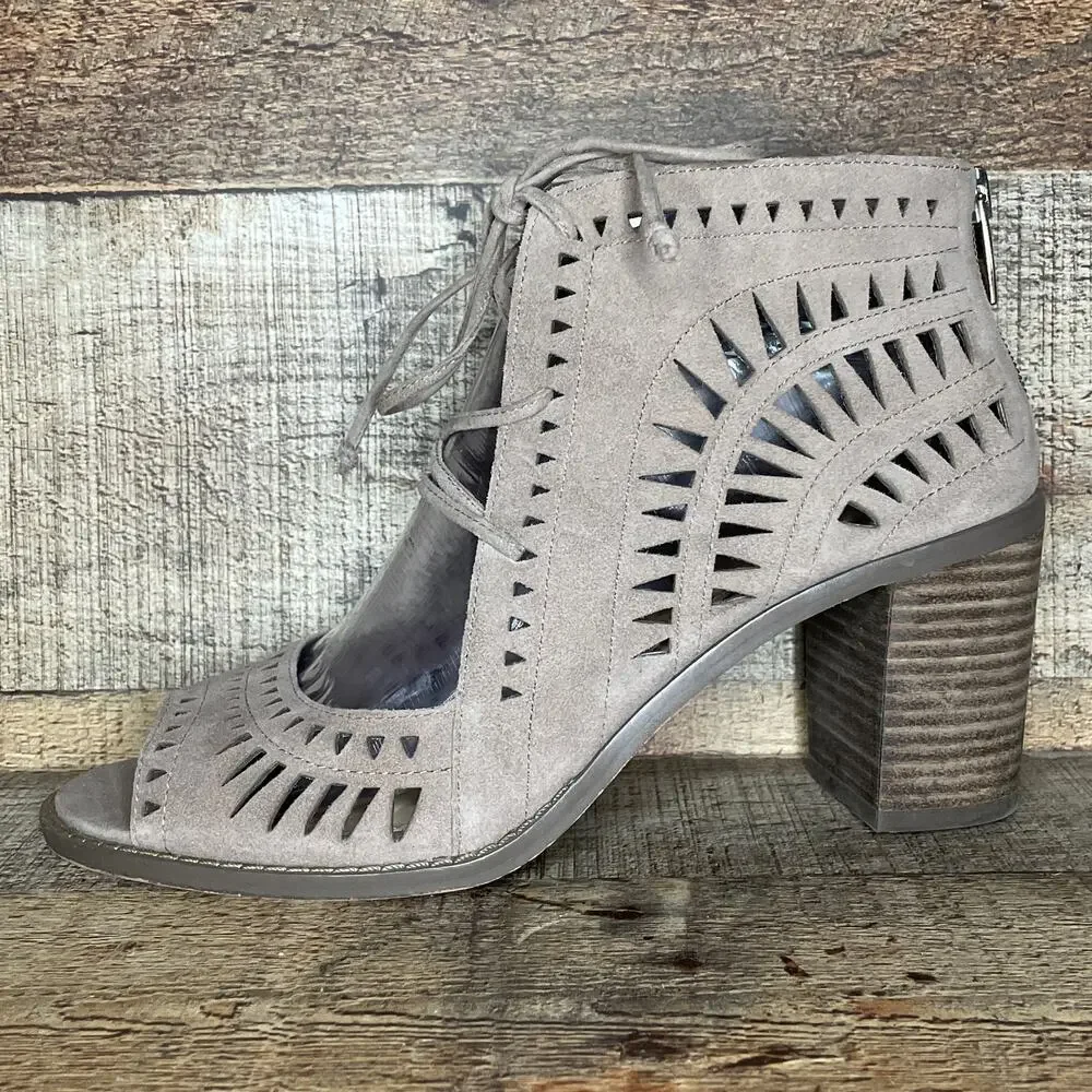Vince Camuto Tarita Laser Cutout Lace Up Bootie Sandals Tan Suede SZ 7.5